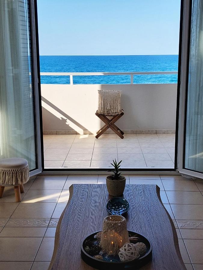Amazing Beachfront Apartment In Hersonissos Zewnętrze zdjęcie